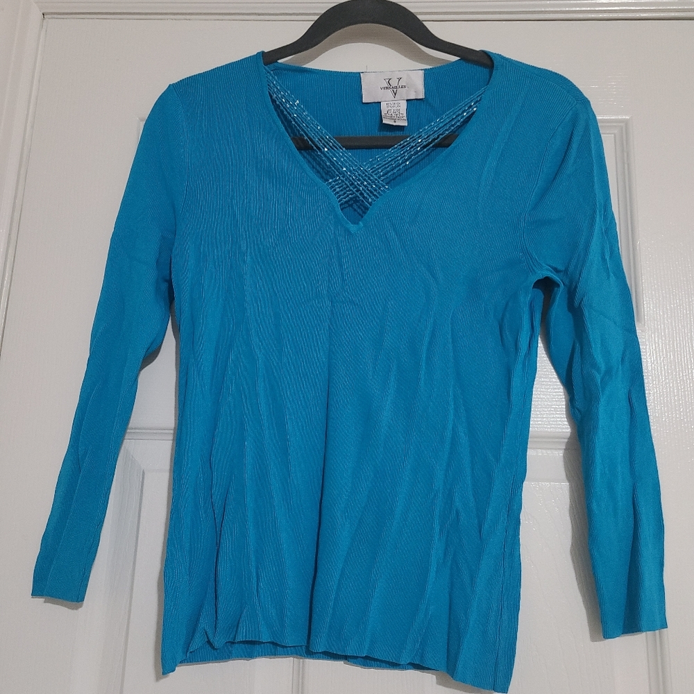 Woman's Tops - Picture 6 of 15
